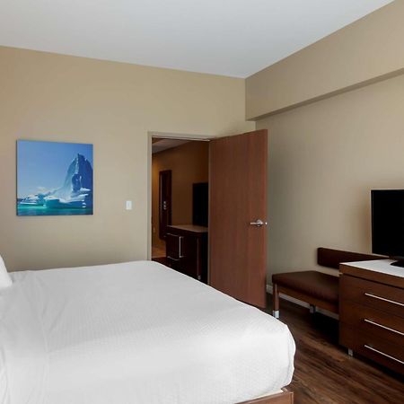 Best Western Plus St. John'S Airport Hotel And Suites Eksteriør bilde